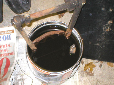 Degreasing with TSP.jpg (51363 bytes)