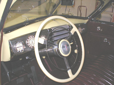 Yellow Roadmaster Interior.jpg (42947 bytes)